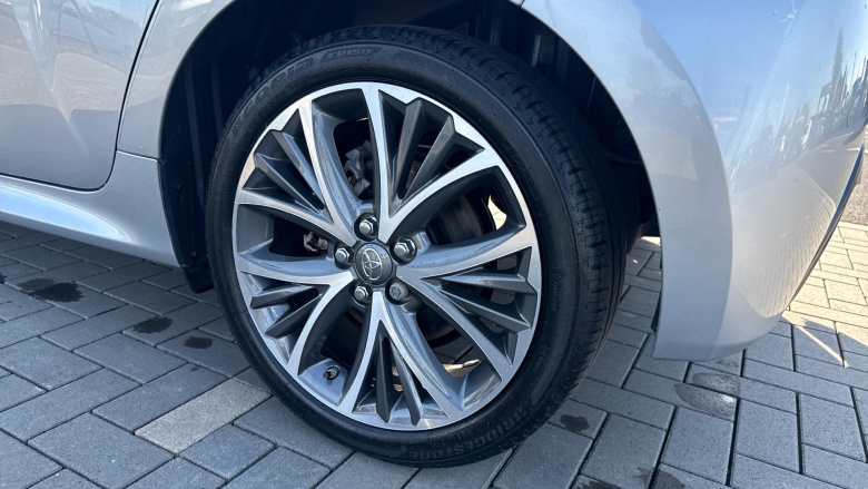 Toyota Yaris 1.5 Hybrid Excel 5dr CVT Hybrid Hatchback